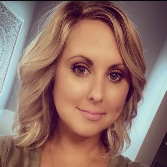 Meet your Posher, Jessi - Picture 1 of 1